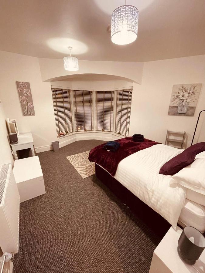 Luxury Suite 3 Bed Apartment Sleeps 6-8 Blackpool Eksteriør bilde